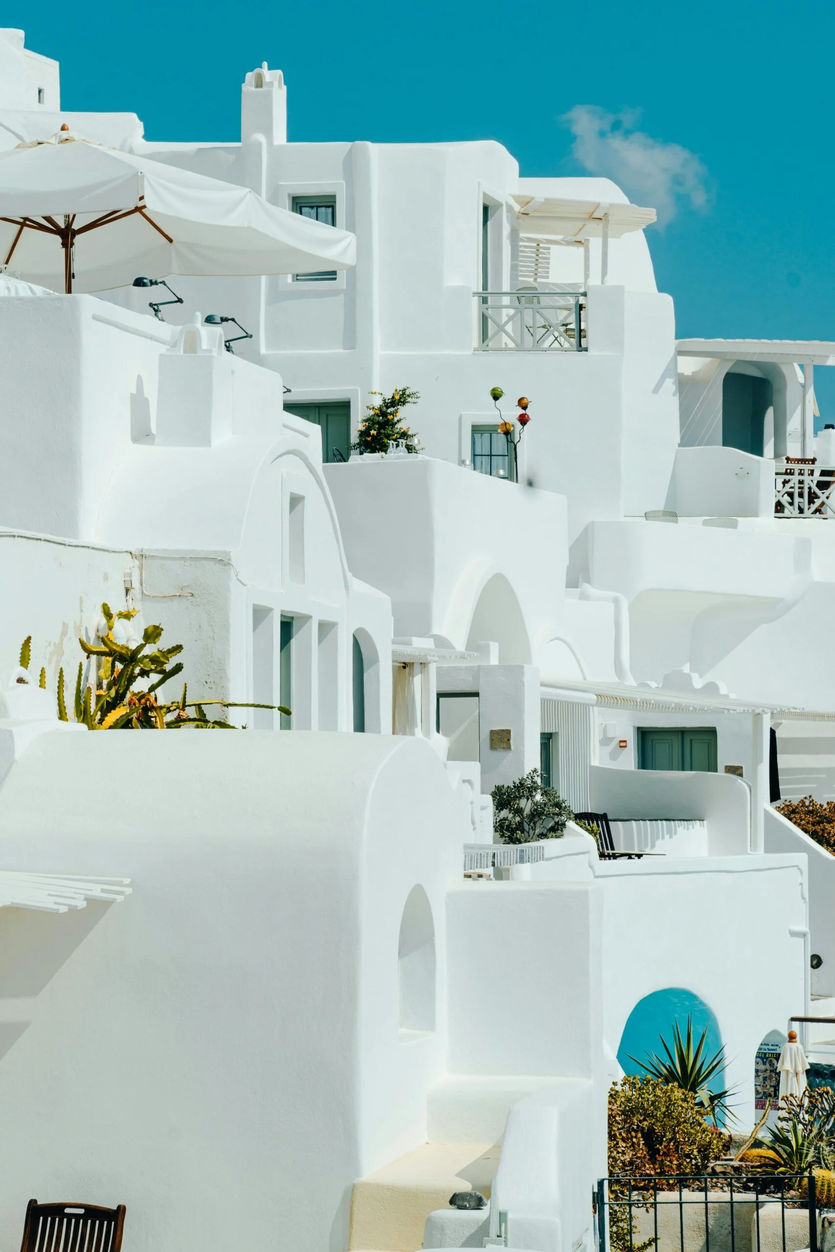 Fira photoshoot location with whitewashed Cycladic buildings