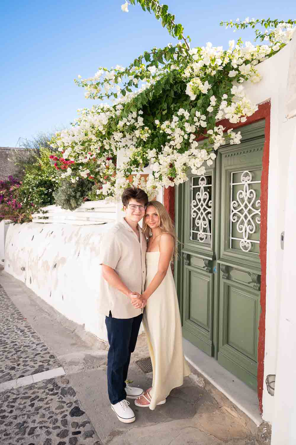photoshoot with white flowers